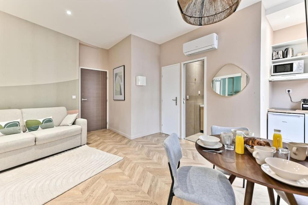 Appartement Proche Parc Monceau - III パリ エクステリア 写真