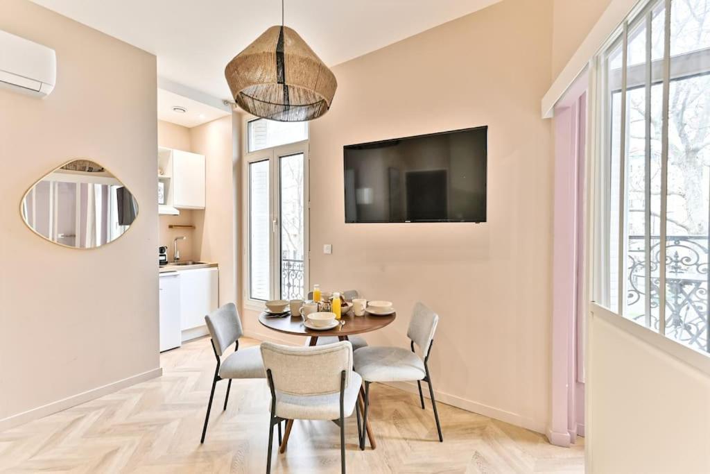 Appartement Proche Parc Monceau - III パリ エクステリア 写真