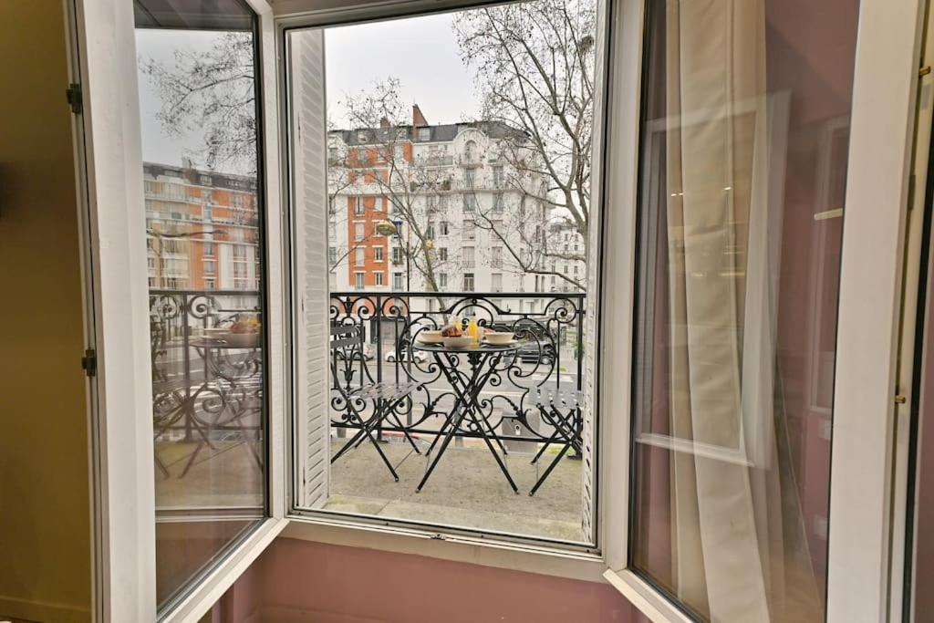 Appartement Proche Parc Monceau - III パリ エクステリア 写真